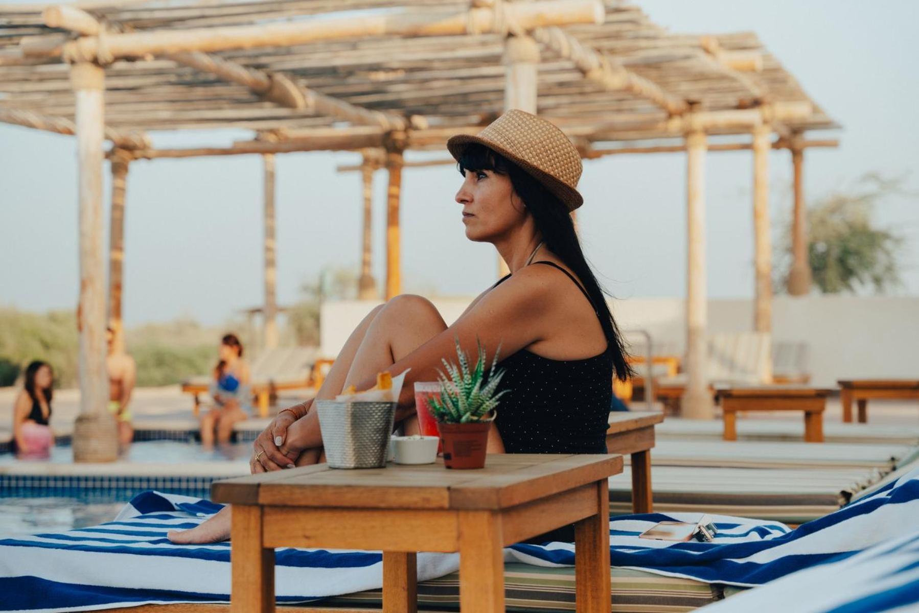 Bab Al Nojoum Al Mugheirah Hotel Al Mirfa Eksteriør billede